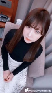 V888AV❤️【黄先生探花】性感大奶纹身妹，椅子上退下内裤特写摸逼后入抽插操哭😁一区二区三区